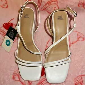 Wild Fable White Blaire Heels – Women’s Size 8